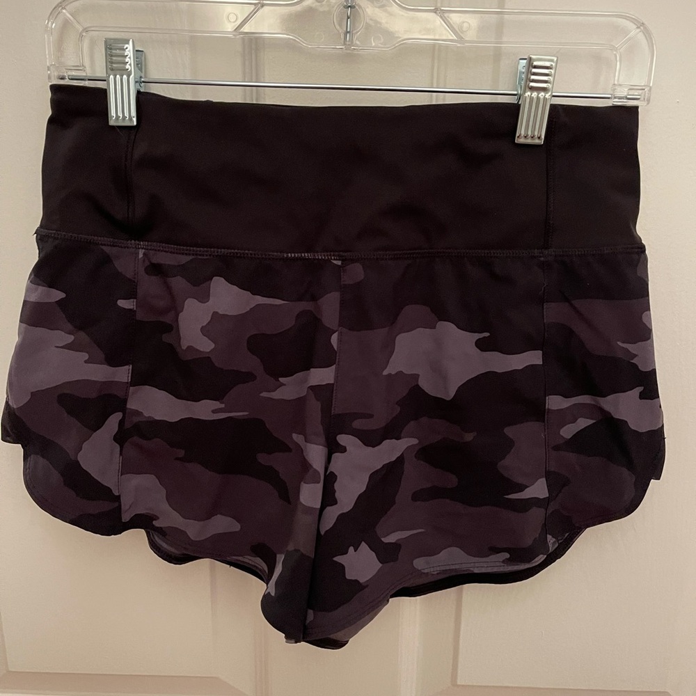 Athleta black camo shorts! Copy’s of lululemon!